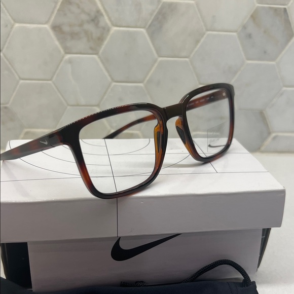NIKE Circuit-MI-220 Unisex Blue Light Glasses Auburn Brown Tortoise Havana 55 mm - Picture 1 of 7